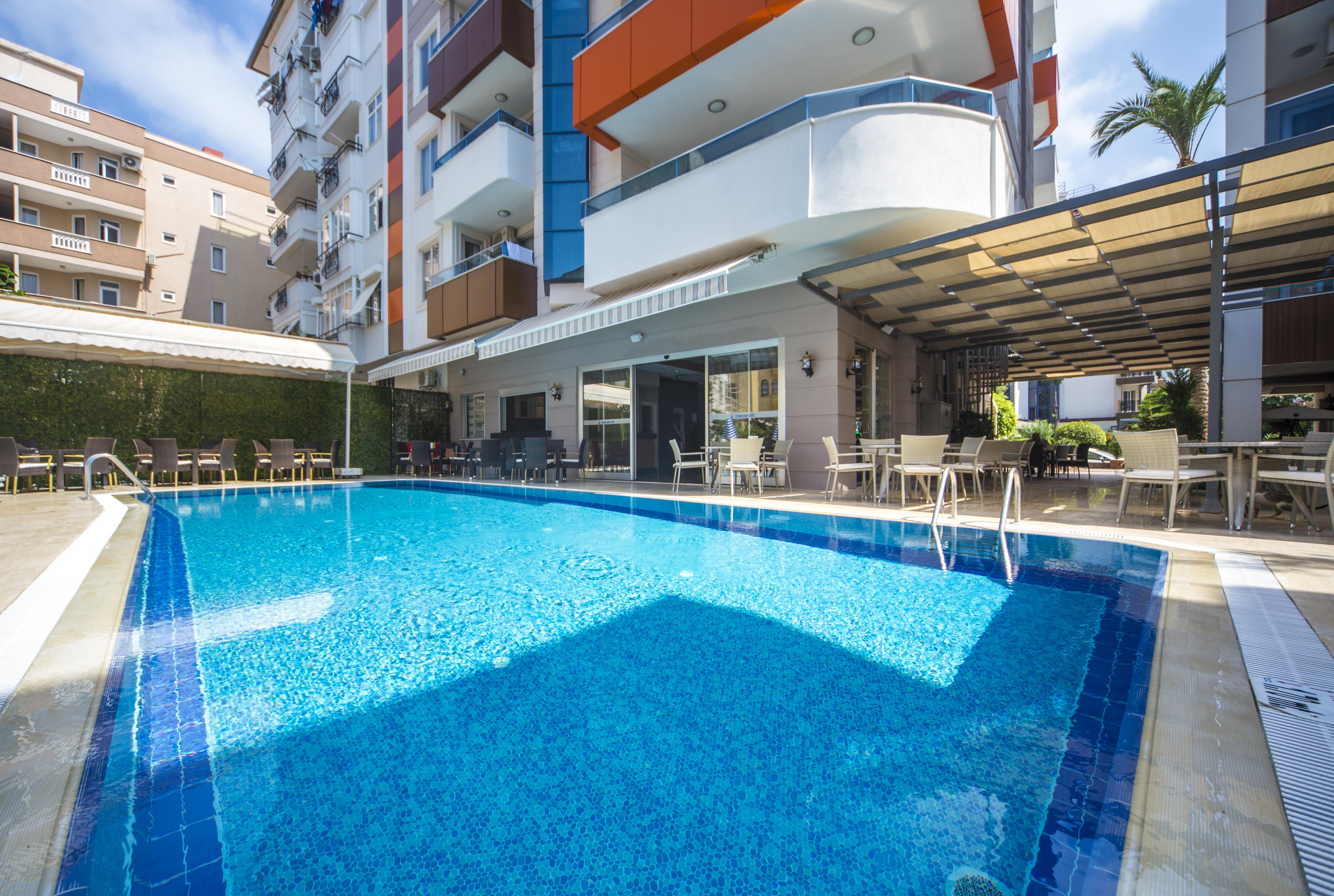 Lonicera City Hotel Аланія Екстер'єр фото